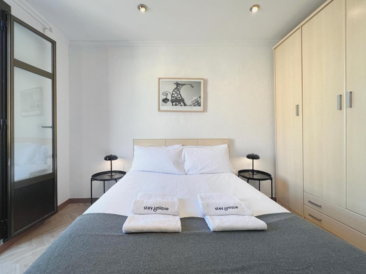Stay U-Nique Apartments Calabria Barselona Dış mekan fotoğraf